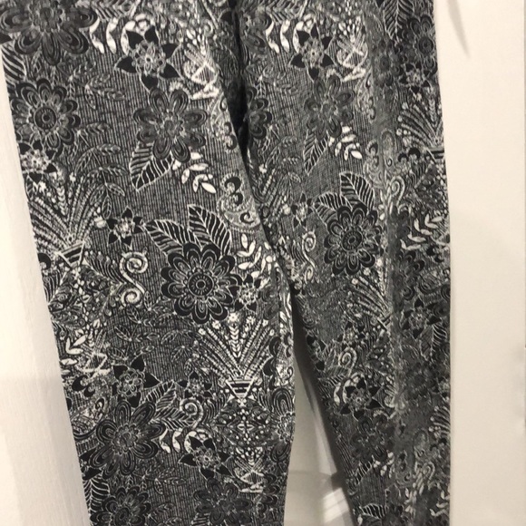 Aeropostale print legging nwt - Picture 2 of 6